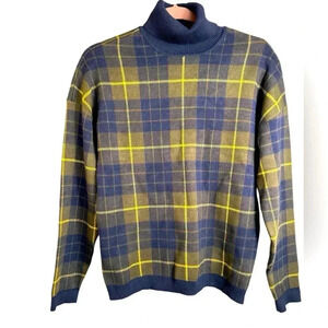 Tristan turtleneck thick sweater,  Medium, plaid. Winter Cozy Office Chalet